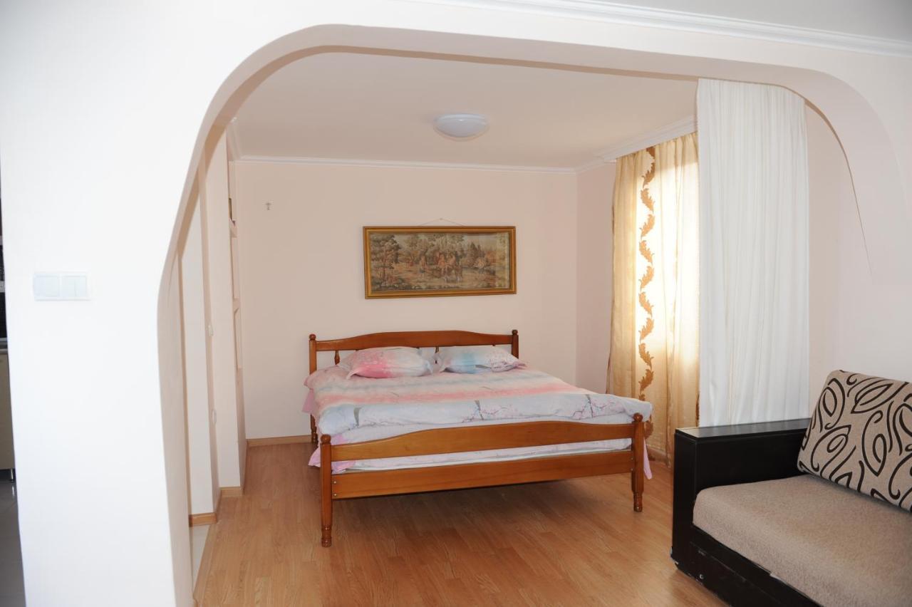 سوخومي Apartment On Prospekt Mira 71 المظهر الخارجي الصورة