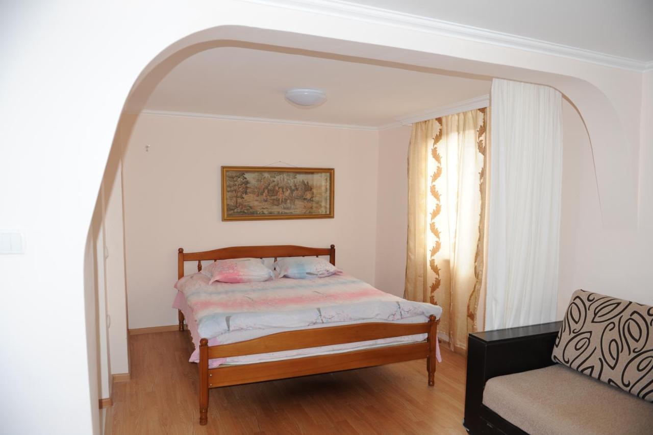 سوخومي Apartment On Prospekt Mira 71 المظهر الخارجي الصورة