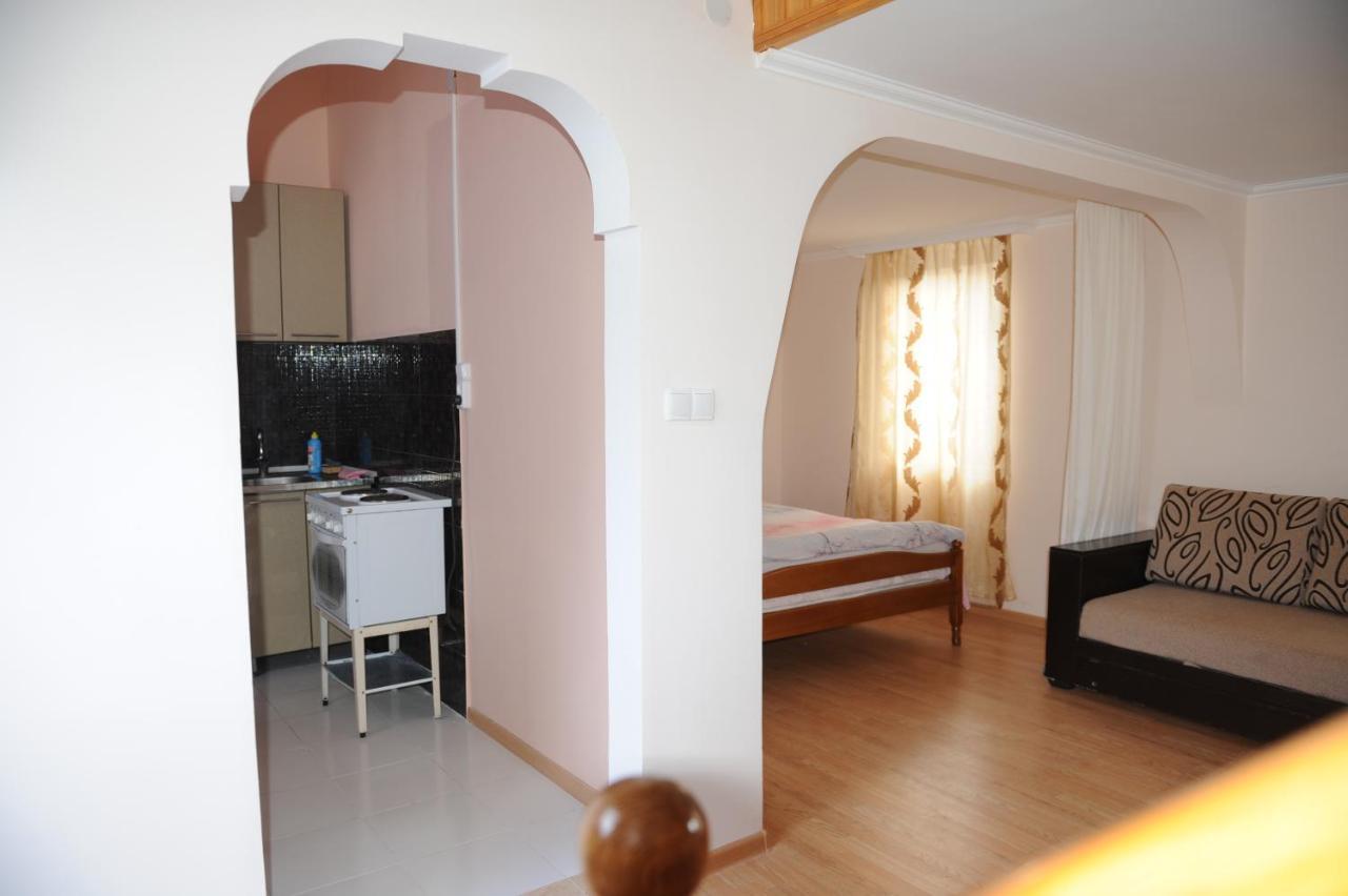 سوخومي Apartment On Prospekt Mira 71 المظهر الخارجي الصورة